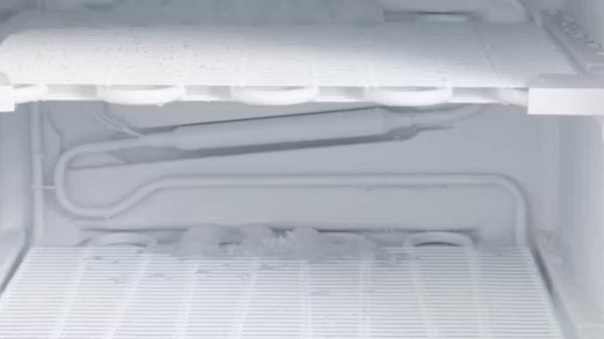 How to Stop a Fridge & Freezer from Ice Build Up